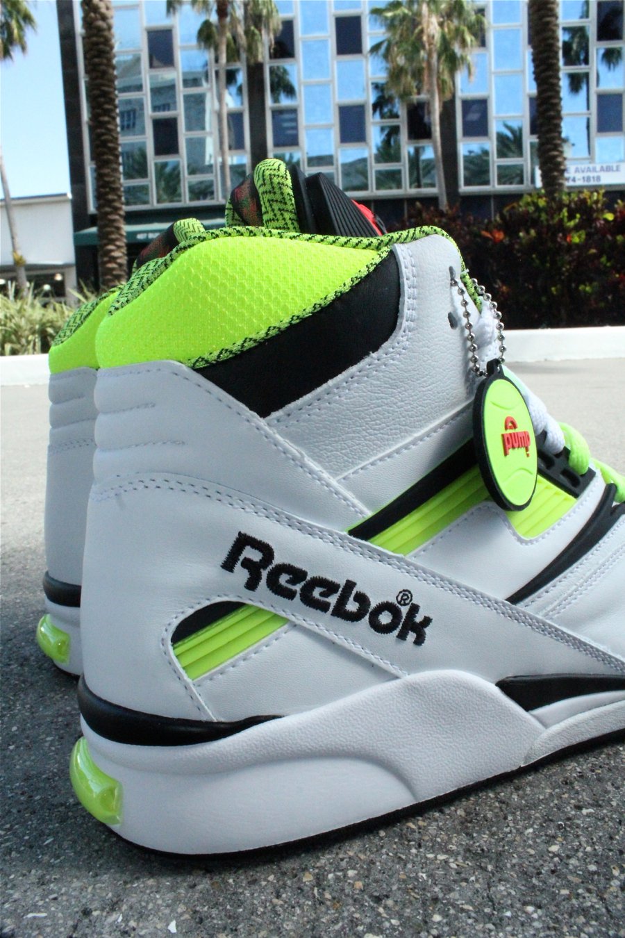 Reebok Twilight Zone Pump 'Dominique Wilkins' 2012 Retro