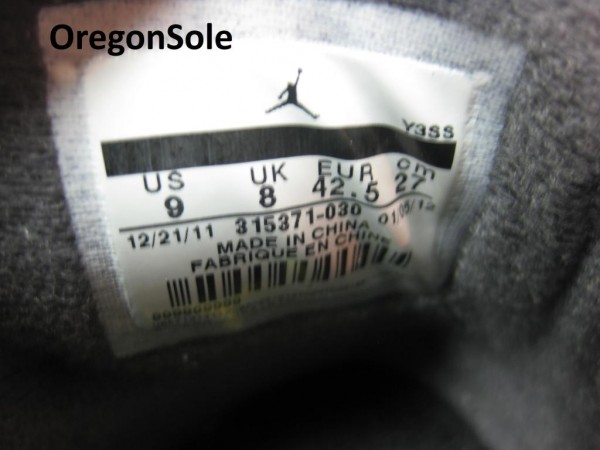 air-jordan-spizike-black-university-gold-sample-5