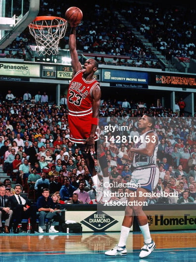 Michael Jordan Dunking on Sacramento Kings 1989 in Fire Red IV