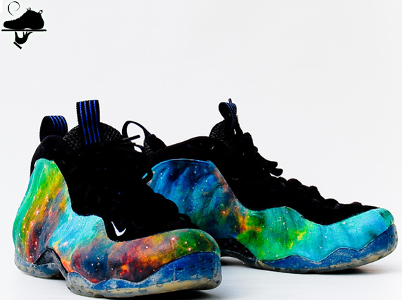 nike-air-foamposite-one-luminous-galaxy-custom-2