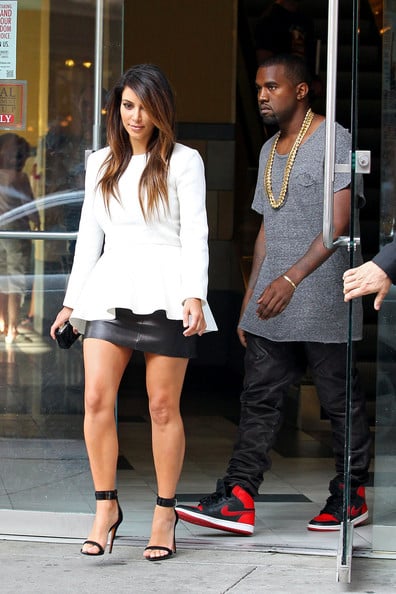 Kanye West in the Air Jordan 1 ‘Black/Red’ Alongside Kim Kardashian