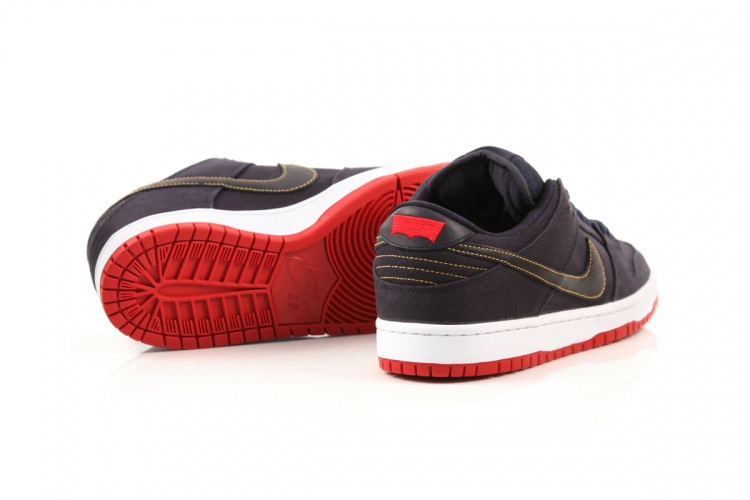 x Nike SB Dunk Low 'Dark Obsidian 