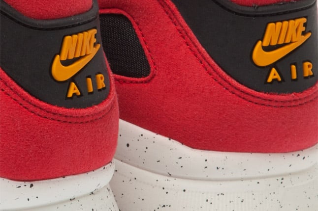 Nike Air Current ‘University Red’