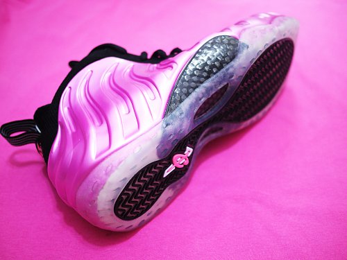 Nike Air Foamposite One ‘Polarized Pink’ – New Images