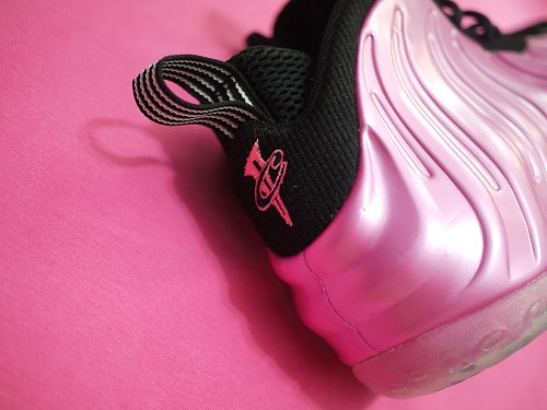 Nike Air Foamposite One ‘Polarized Pink’ – New Images
