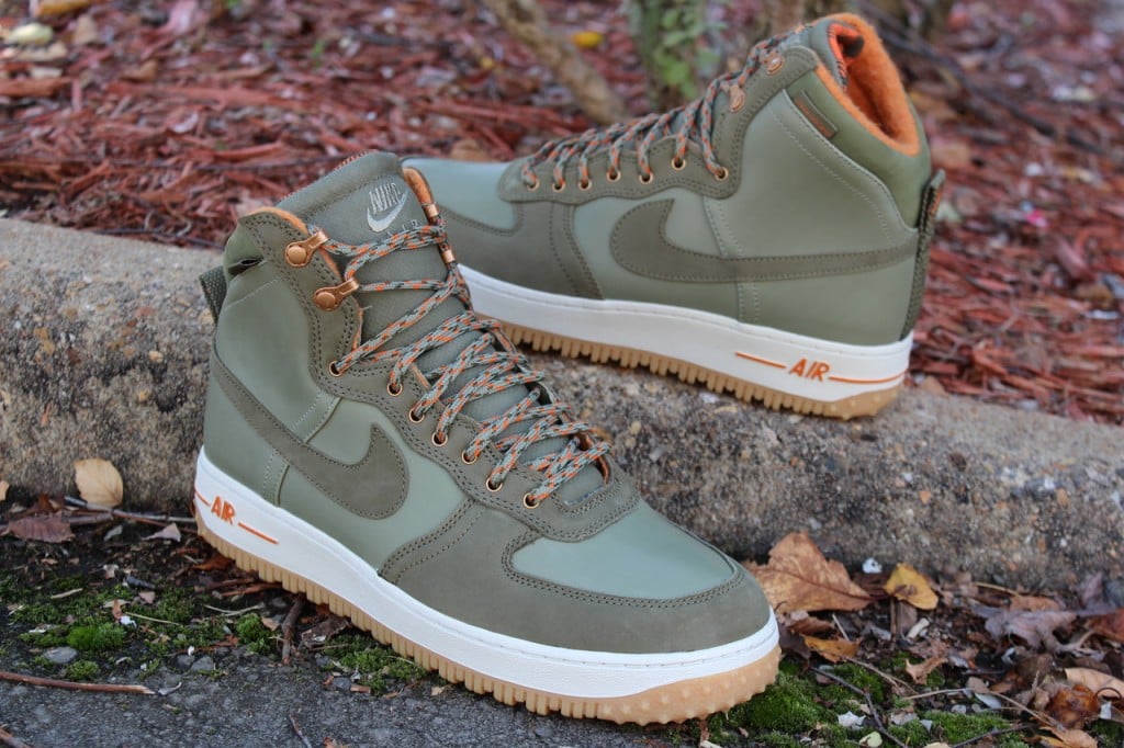 nike military boots sage