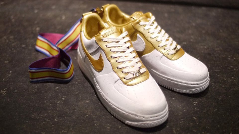 air force 1 gold medal