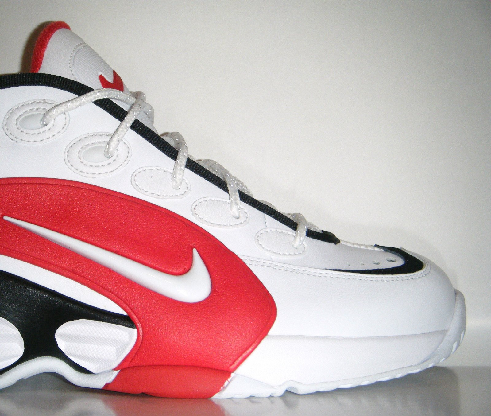 Nike Air Way Up 'White/White-Black-University Red' 2013 Sample