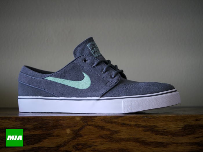 nike janoski dark blue