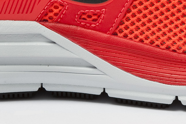 Nike Zoom Structure+ 16 Shield ‘Bright Crimson’