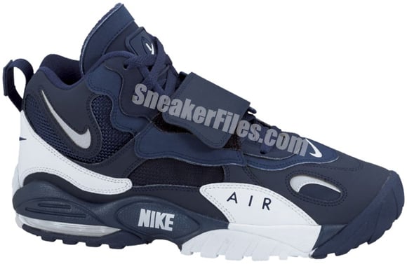 Release Reminder: Nike Air Max Speed Turf ‘Dallas Cowboys’
