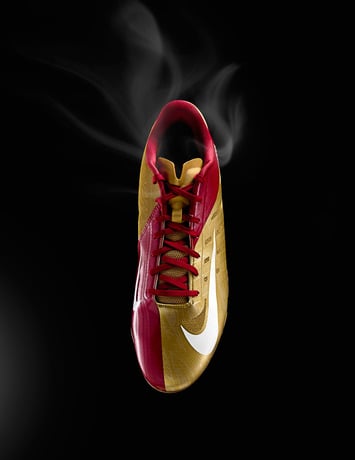 Seminoles and Trojans Kick Off College Football Season in New Nike Cleats and Gloves