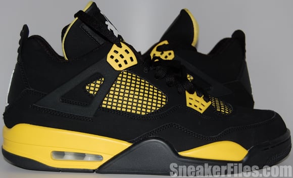 Thunder Air Jordan 4 (IV) 2012 Retro - Epic Look | SneakerFiles