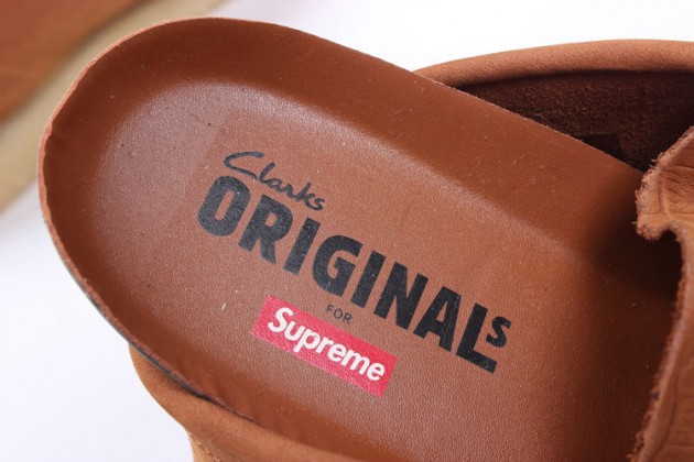 supreme-clarks-originals-wallabees-crocodile-1