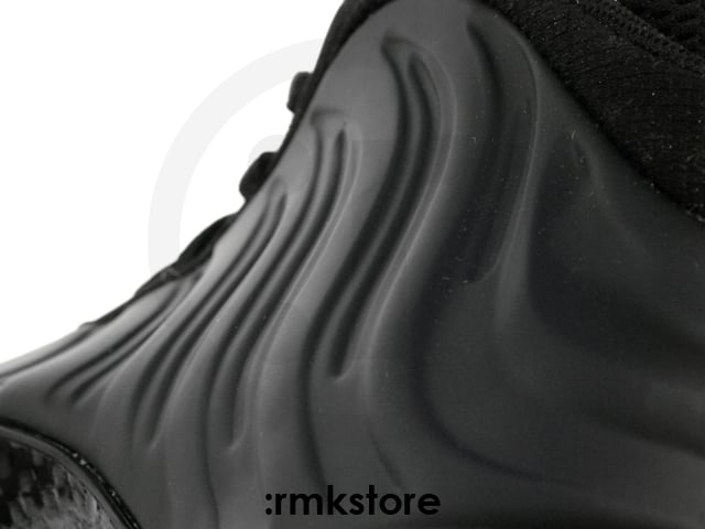 Nike Air Foamposite One ‘Stealth’ - Detailed Look