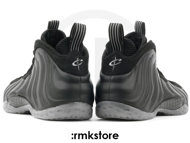 Nike Air Foamposite One ‘Stealth’ - Detailed Look