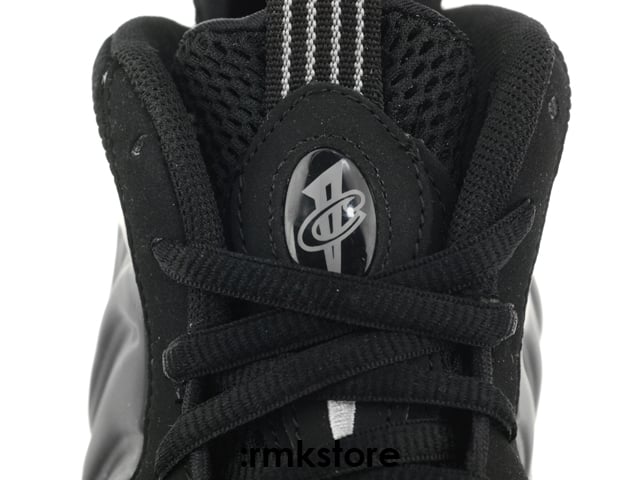 Nike Air Foamposite One ‘Stealth’ - Detailed Look