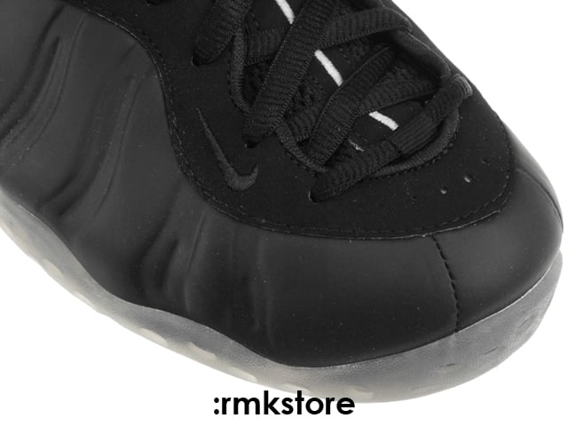 Nike Air Foamposite One ‘Stealth’ - Detailed Look