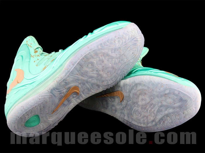 Nike Air Max Hyperposite ‘Statue of Liberty’ - New Images