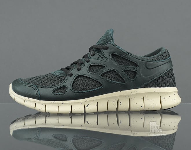 nike free run 2 woven