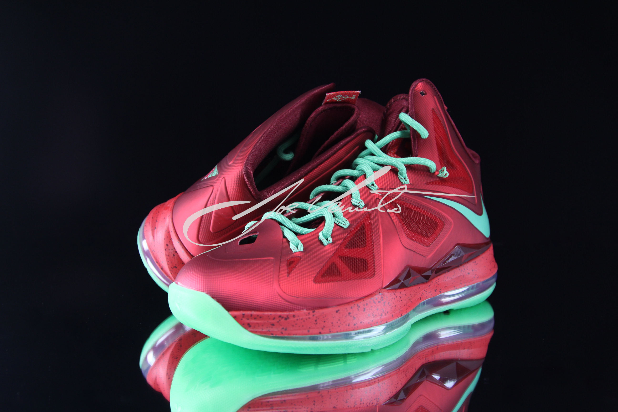 Nike LeBron X (10) 'Christmas'