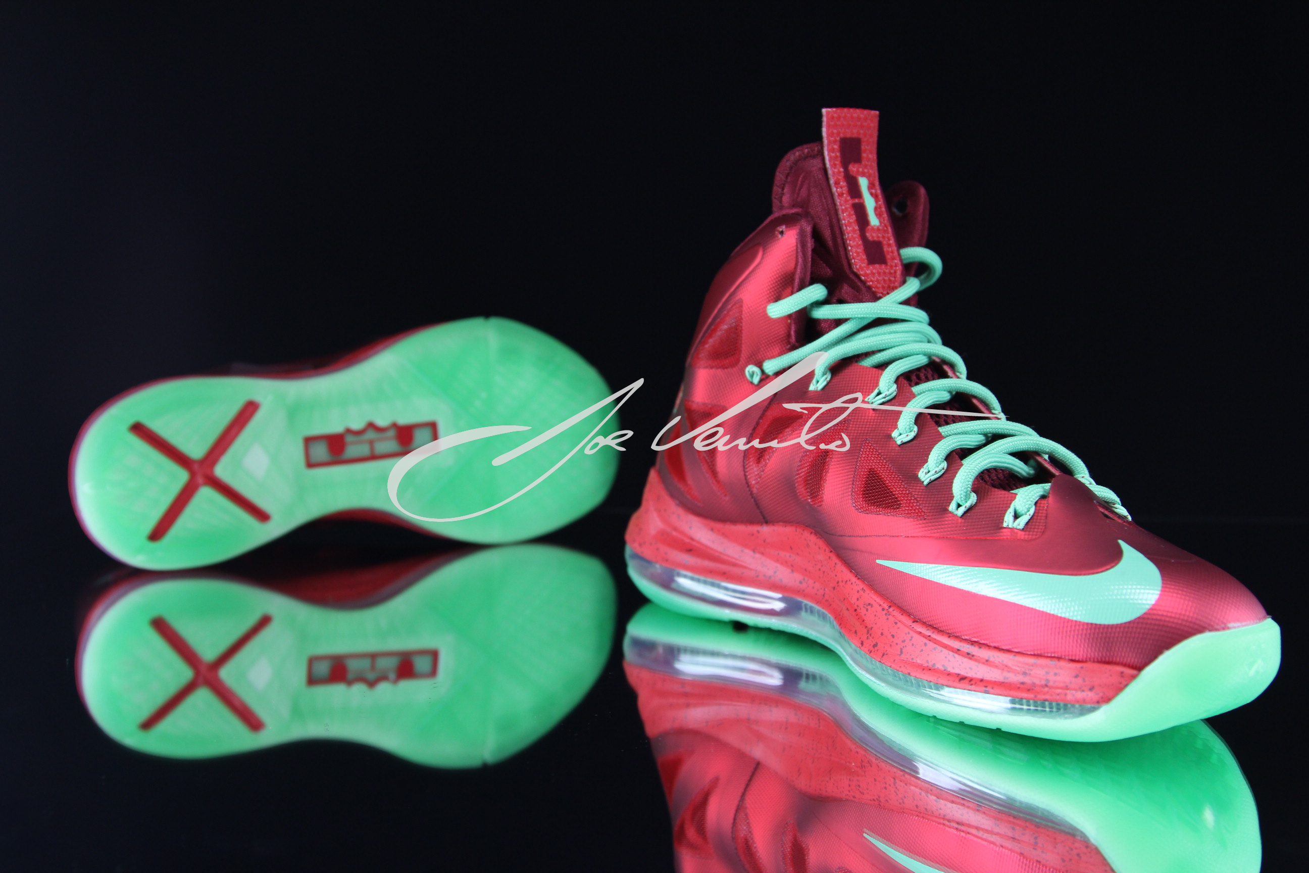 Nike LeBron X (10) 'Christmas'