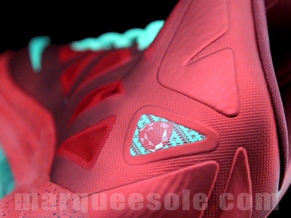 Nike LeBron X 'Christmas'