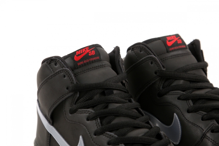 nike sb dunk high raging bull