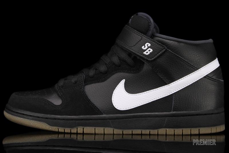 Nike SB Dunk Mid ‘Black’