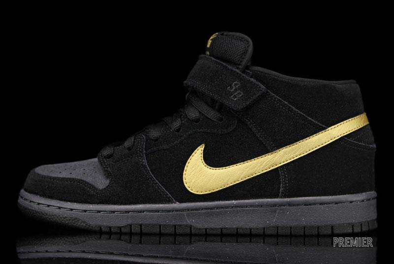 Nike SB Dunk Mid ‘Dark Obsidian/Thunder Blue-Sail-Metallic Gold’