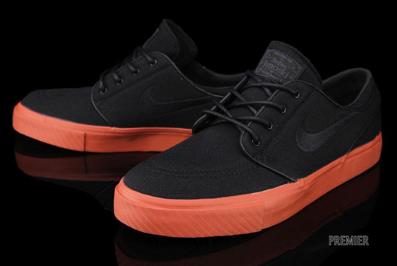 Nike SB Stefan Janoski ‘Black/Black-Terra Cotta’ at Premier