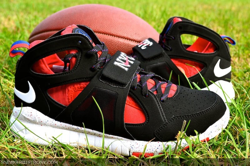Release Reminder: Nike Huarache Free Shield NYC ‘Giants’