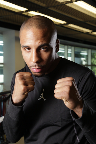 Super Middleweight Champion Andre Ward Visits Nike WHQ