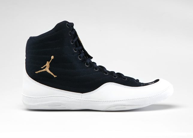 Super Middleweight Champion Andre Ward Visits Nike WHQ