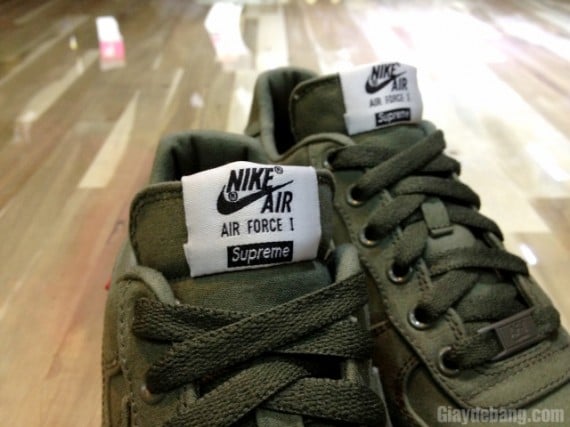 Supreme x Nike Air Force 1 Low 'Olive'