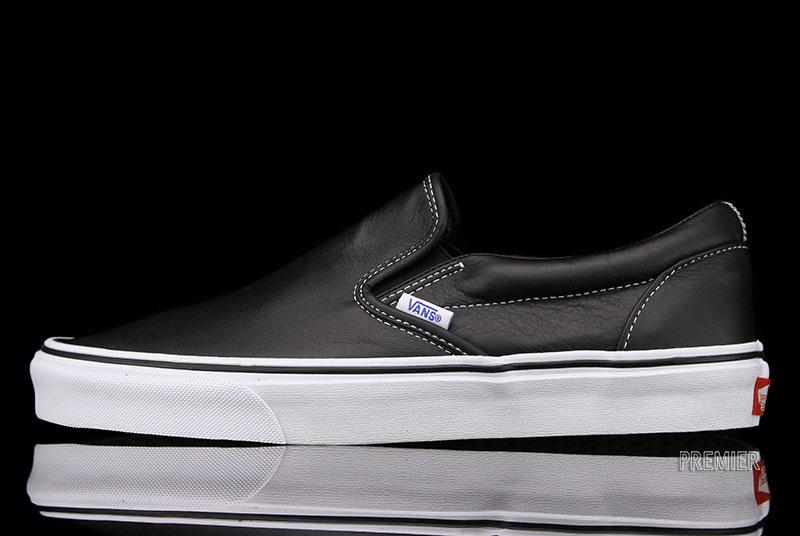 vans classic slip on aged leather black