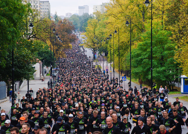 We Run Warsaw Settles the Competition Between Left and Right Riverbank Runners