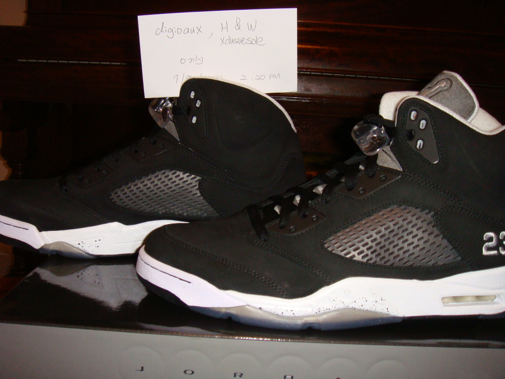 air-jordan-5-dr-doom-black-white-wear-test-sample-4