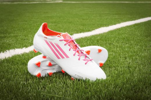 mls-stars-to-debut-mi-adidas-breast-cancer-awareness-cleats-2