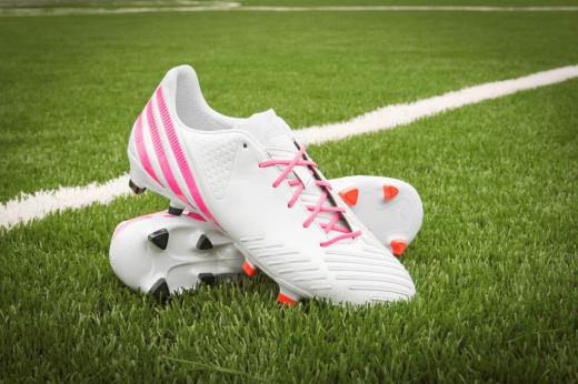 mls-stars-to-debut-mi-adidas-breast-cancer-awareness-cleats-5