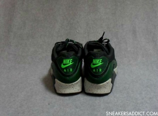 nike-air-max-90-em-tokyo-3