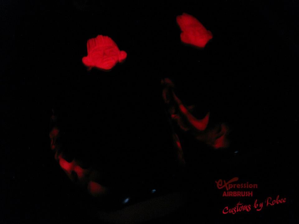 nike-air-max-hyperposite-abnorman-custom-7