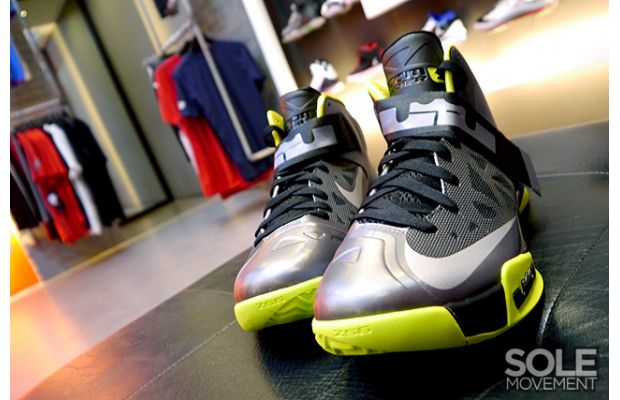 Nike Zoom Soldier 6 ‘Black/Volt’