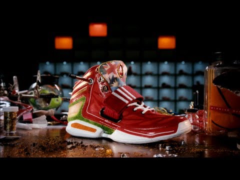 Video: miadidas Customizers Personalize London 2012 Inspired Shoes for Olympic Athletes and Fans