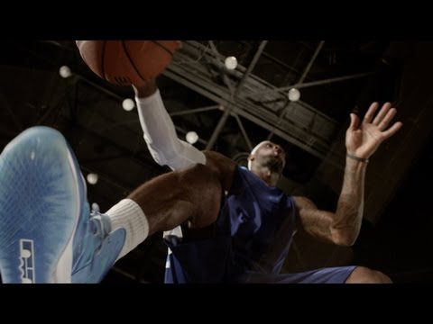 Video: Nike Basketball: Nike LeBron X (10): Shoe Science