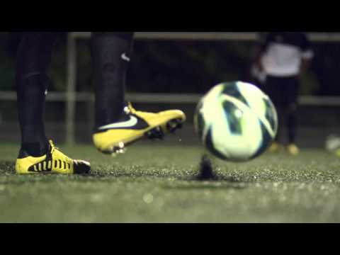 Video: Nike Football: CTR360: The Rafael Van der Vaart Challenge