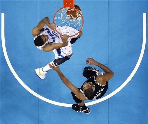 Anthony Davis Makes NBA Debut in PE Hyperposites