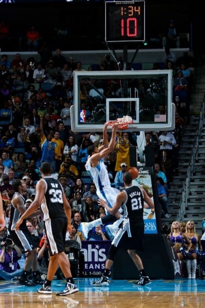 Anthony Davis Makes NBA Debut in PE Hyperposites