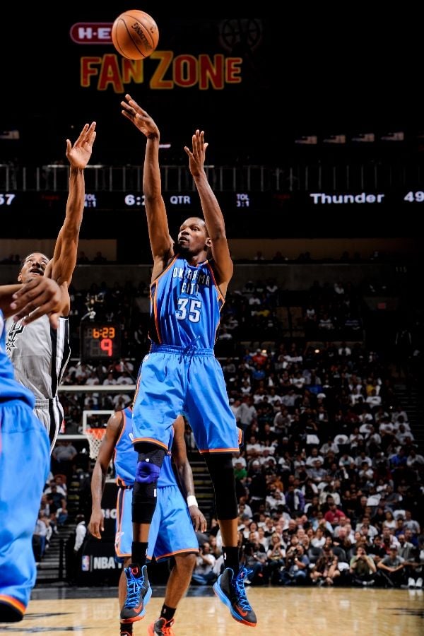 Kevin Durant Sports the 'Away' Nike KD 