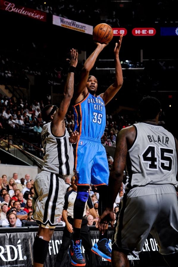 Kevin Durant Sports the 'Away' Nike KD V (5) in Loss to San Antonio